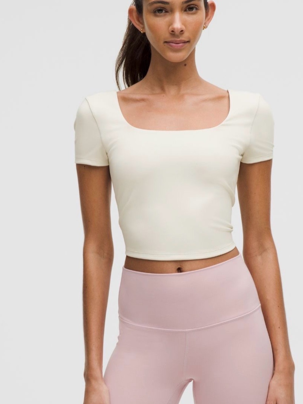 Lululemon Wonder Under Smooth Cover Square Neck Top size 2 white